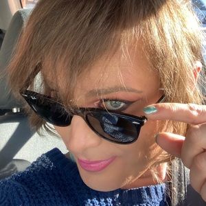 Meet your Posher, Regina